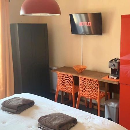 Studio Calme, Grand Parquet,Chateau,Insead 퐁텐블로 외부 사진
